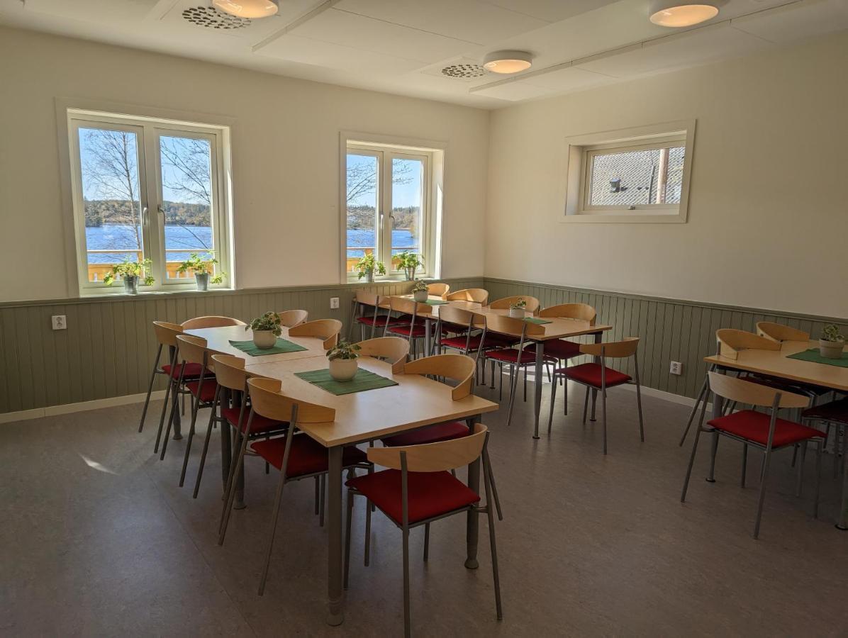 Varhaga Vandrarhem Sjuntorp Extérieur photo