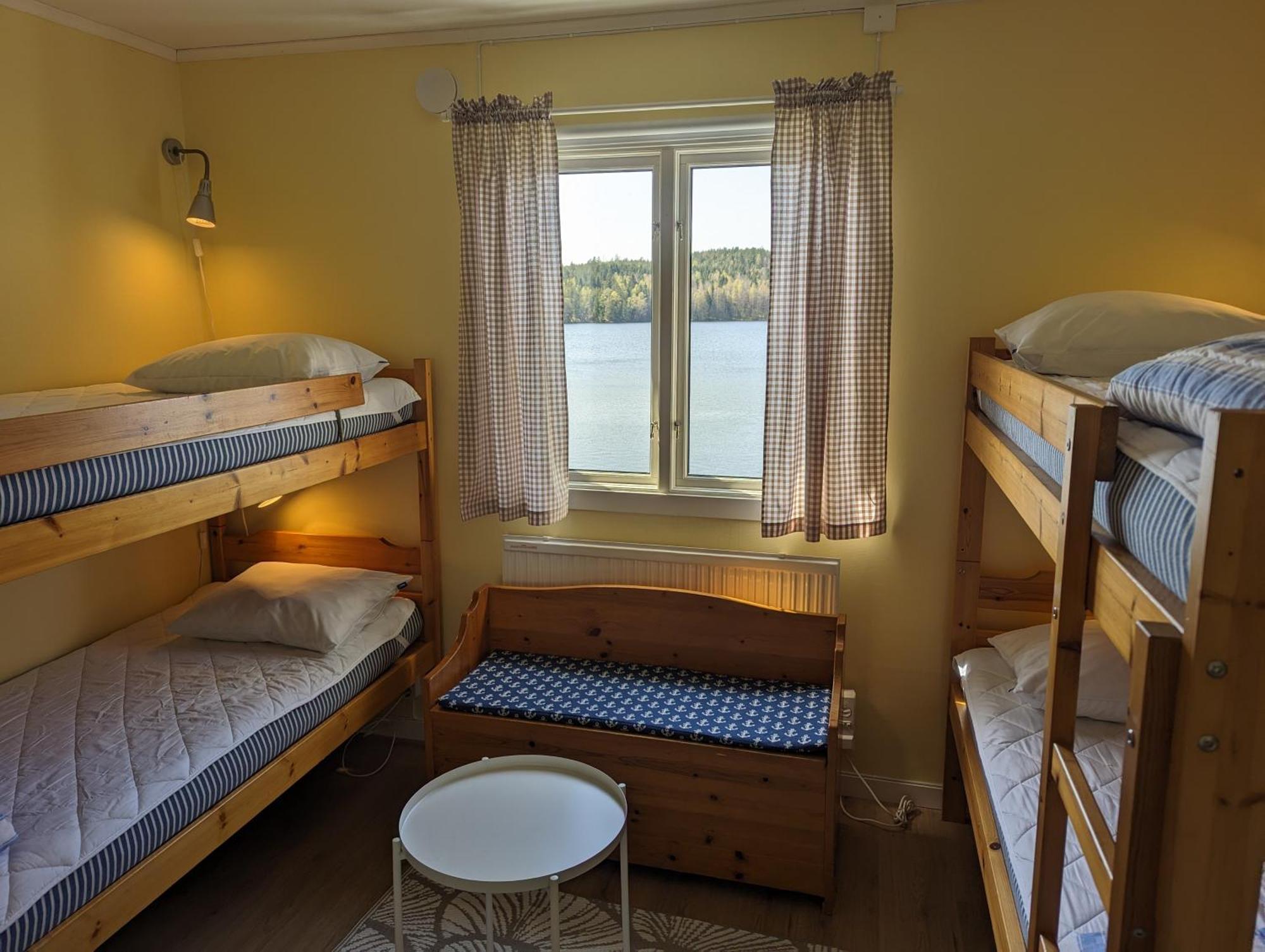 Varhaga Vandrarhem Sjuntorp Extérieur photo