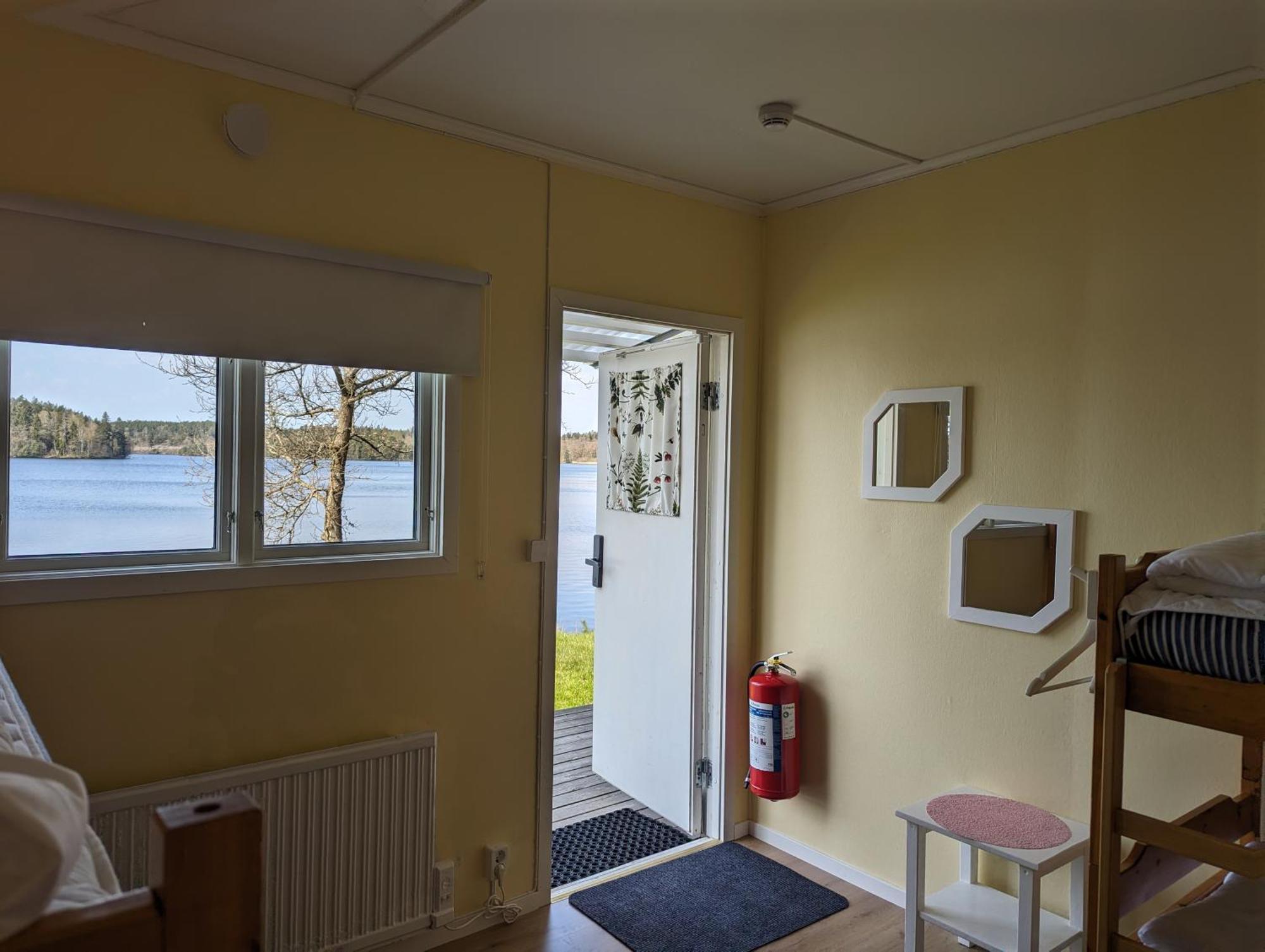 Varhaga Vandrarhem Sjuntorp Extérieur photo